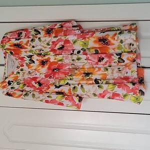 NWT Emma & Michele v-neck floral dress size large